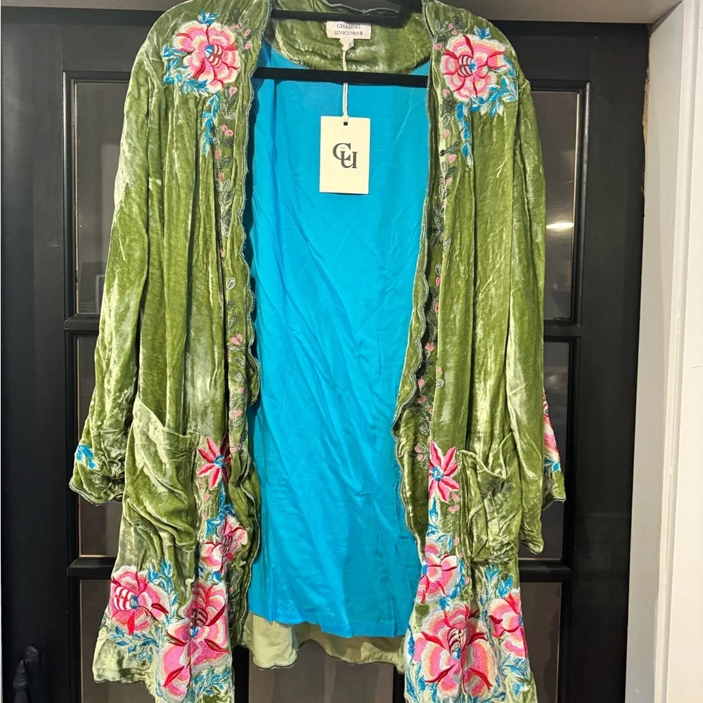 Chasing Unicorns One Night In Heaven Silk Velvet Housecoat BNWT - Picture 3 of 12